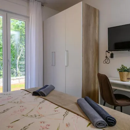 Βίλα Three Bedroom With Swiming Pool *