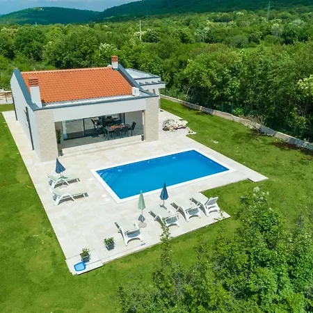 Three Bedroom With Swiming Pool * Raša